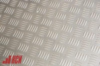 Рифленый алюминиевый лист на пол площадки